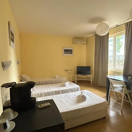 корал Apartmanhotel 3*