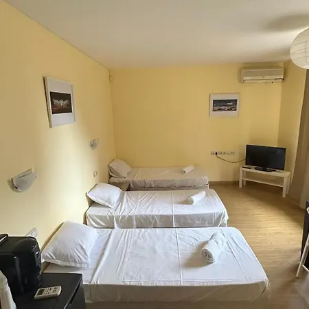 корал Apartmanhotel 3*
